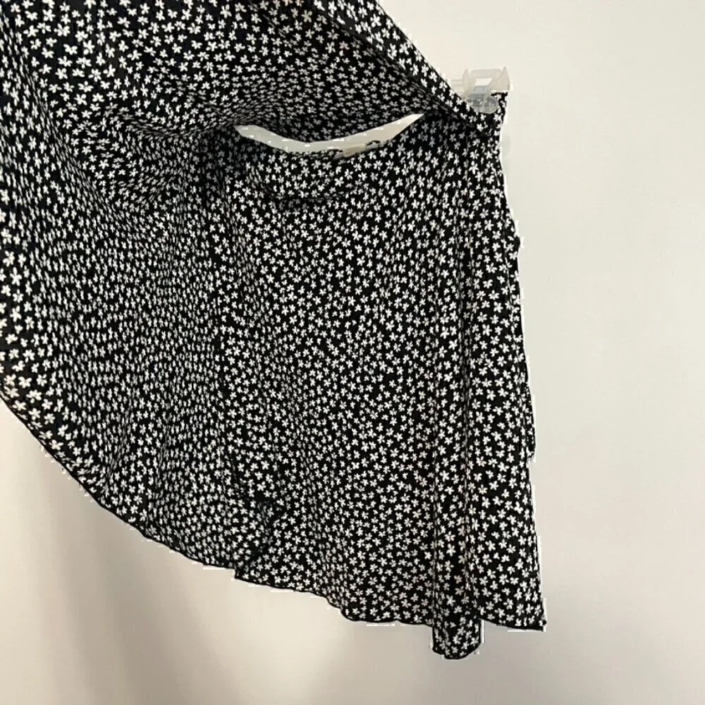 SKY AND SPARROW TILLYS Black White Ditsy Floral High Waisted Mini Wrap Skirt XL - Picture 7 of 12